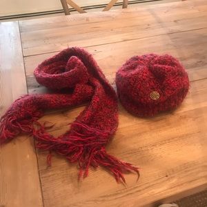 Knit Beret hat and scarf red set